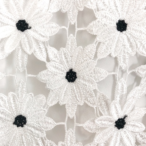 Self-Portrait Daisy Lace Maxi Dress - Picture 10 of 16